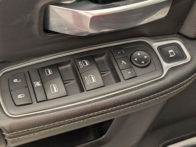 2019 RAM 2500 Laramie Crew Cab 4x4 6'4' Box
