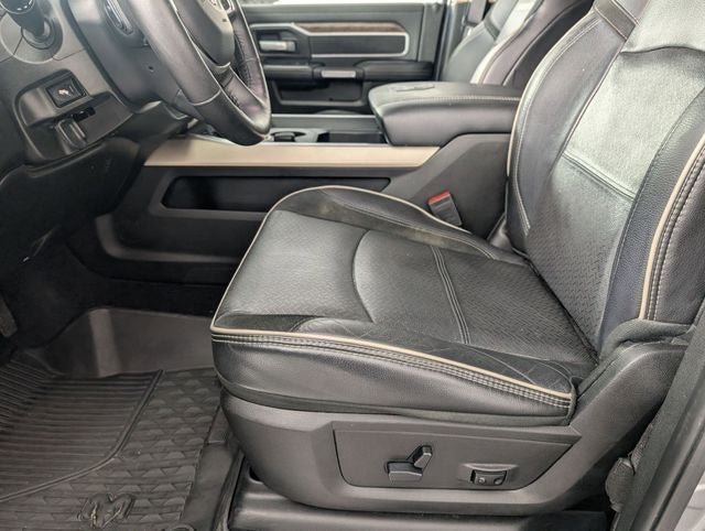 2019 RAM 2500 Laramie Crew Cab 4x4 6'4' Box