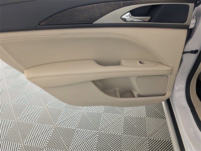 2017 Lincoln MKZ Reserve