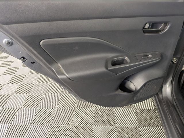 2021 Nissan Versa S Xtronic CVT