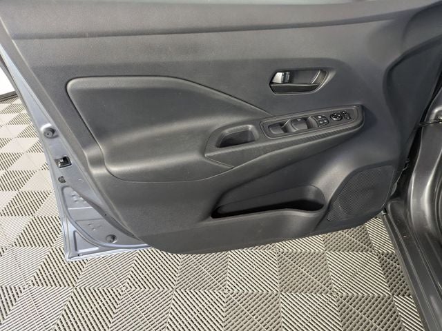 2021 Nissan Versa S Xtronic CVT