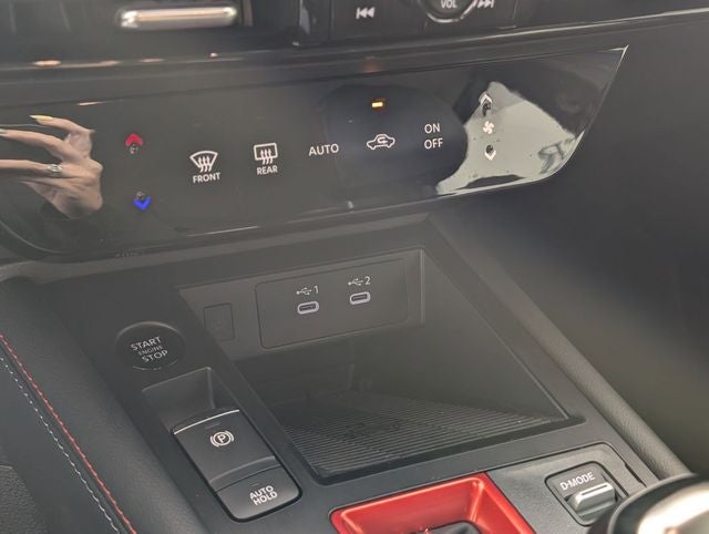 2025 Nissan Kicks SR FWD