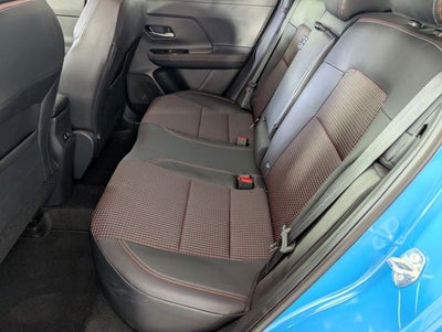2025 Nissan Kicks SR FWD