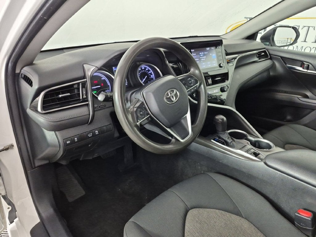 2023 Toyota Camry Hybrid LE