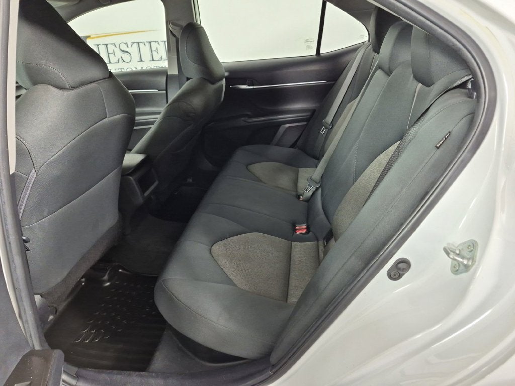 2023 Toyota Camry Hybrid LE