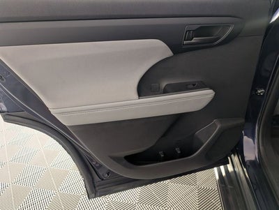 2023 Toyota Highlander Hybrid LE