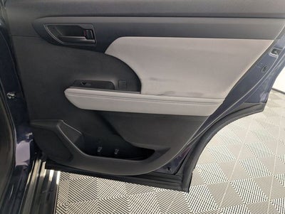 2023 Toyota Highlander Hybrid LE