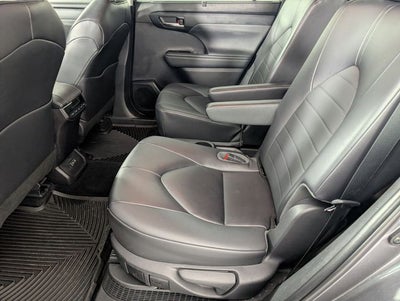 2023 Toyota Highlander Hybrid XLE