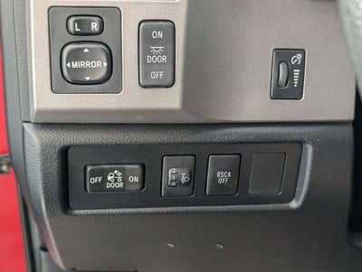 2011 Toyota Tundra Grade 5.7L V8