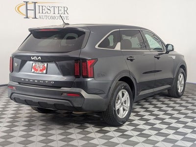 2022 Kia Sorento LX