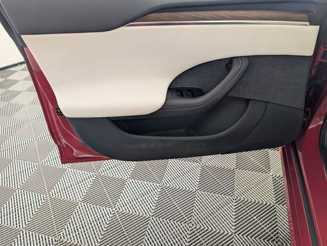 2023 Tesla Model S Standard Range