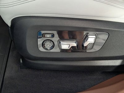 2024 BMW XM Base