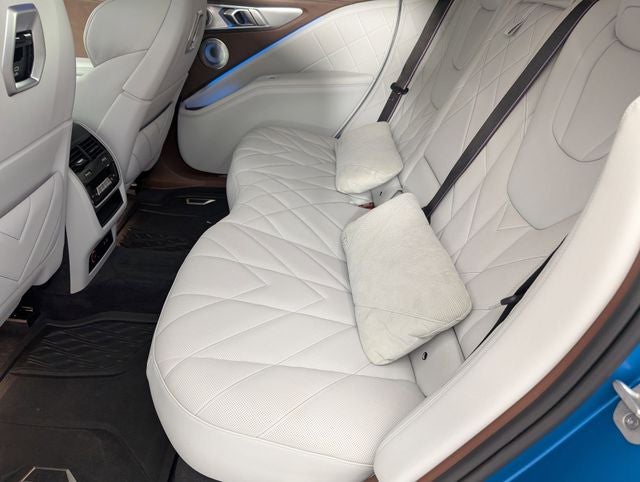 2024 BMW XM Base