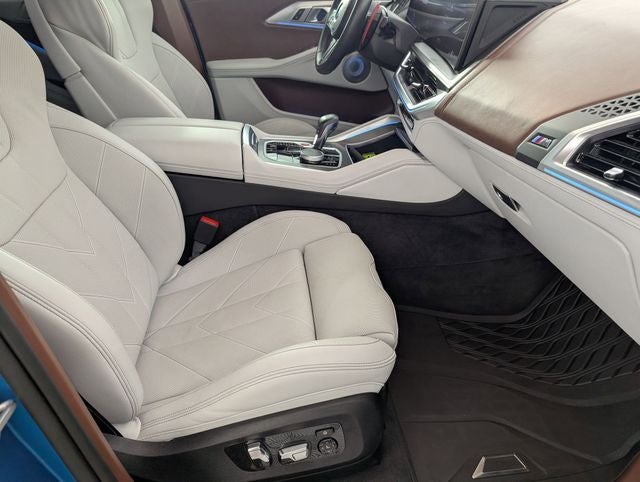 2024 BMW XM Base