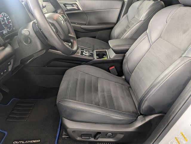 2024 Mitsubishi Outlander PHEV Base