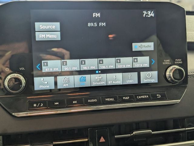 2024 Mitsubishi Outlander PHEV Base