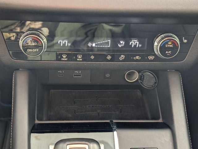 2024 Mitsubishi Outlander PHEV Base