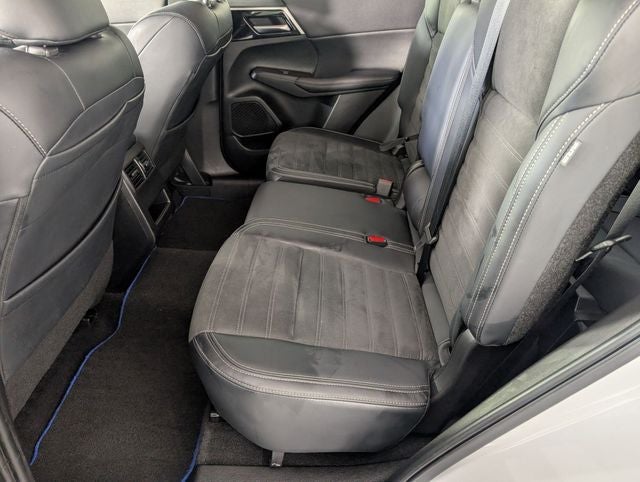 2024 Mitsubishi Outlander PHEV Base