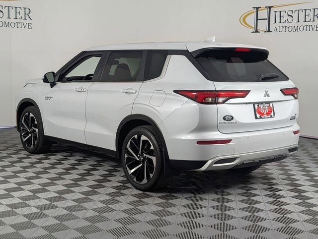 2024 Mitsubishi Outlander PHEV Base