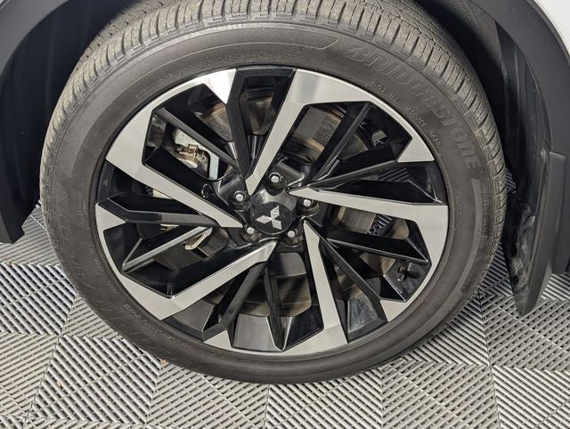 2024 Mitsubishi Outlander PHEV Base