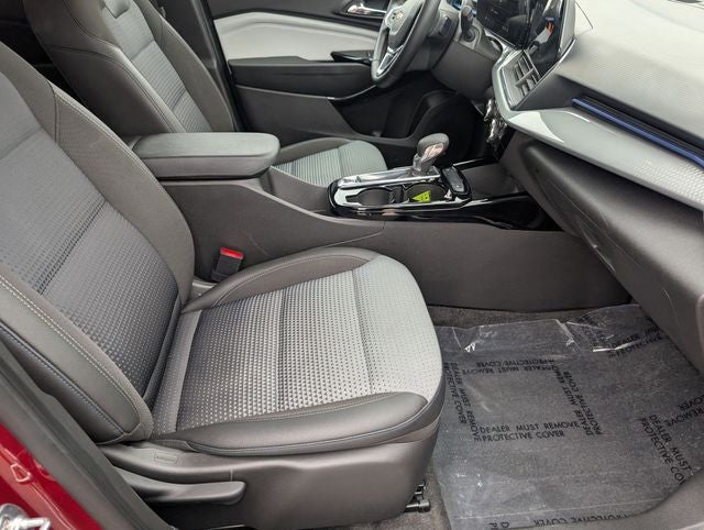 2025 Chevrolet Trax FWD LT