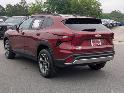 2025 Chevrolet Trax FWD LT