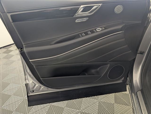2025 Genesis GV80 2.5T