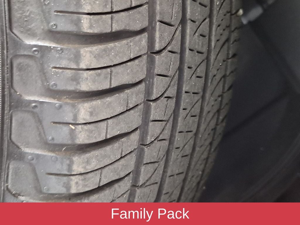 2025 Land Rover Defender 110 S