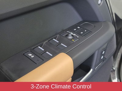 2025 Land Rover Defender 110 S