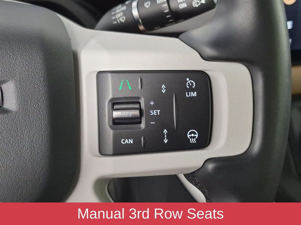2025 Land Rover Defender 110 S