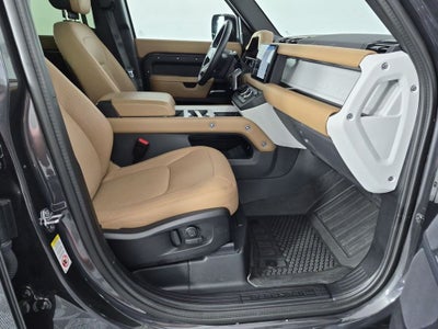 2025 Land Rover Defender 110 S