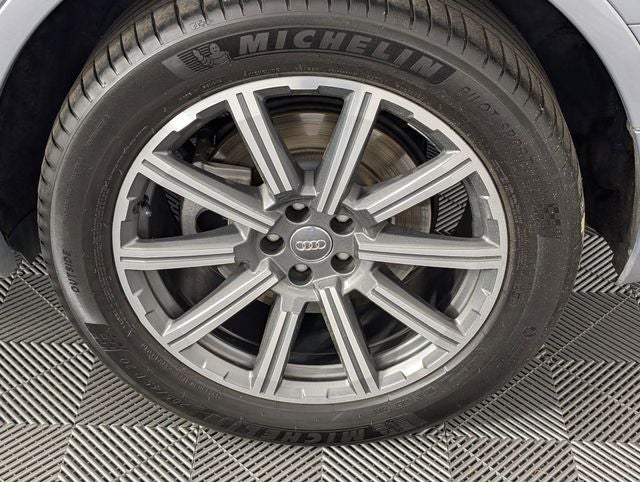 2019 Audi Q7 45 Premium