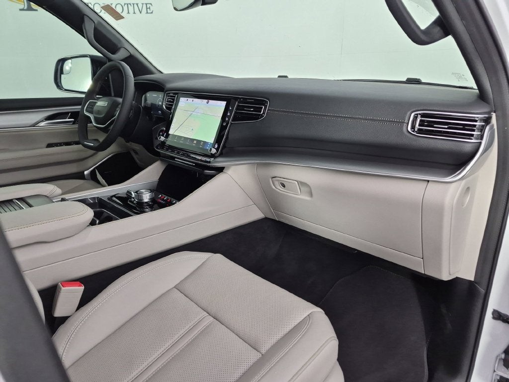 2026 Jeep Grand Wagoneer Base