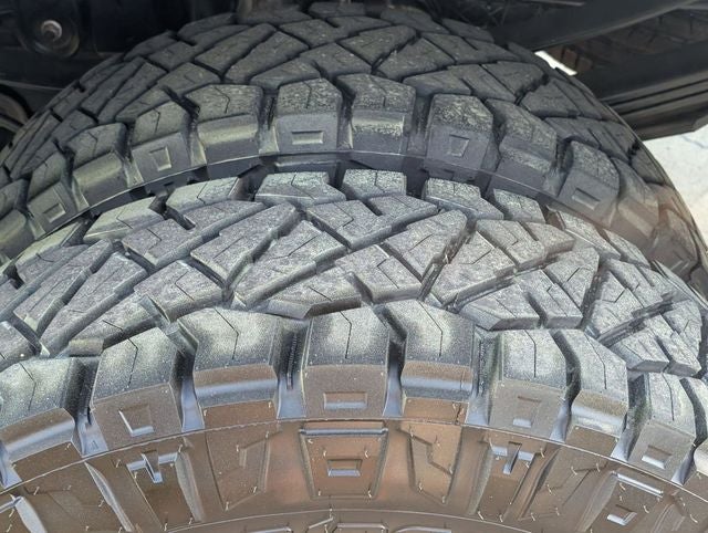 2021 Ford F-350SD Lariat DRW Black Widow