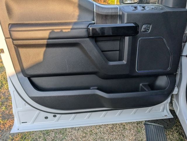 2021 Ford F-350SD Lariat DRW Black Widow