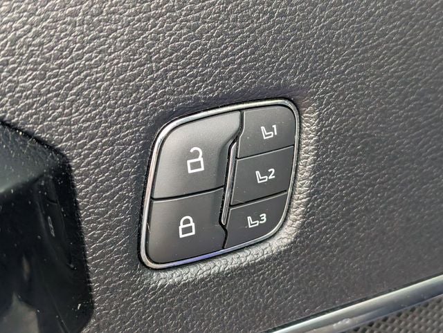 2021 Ford F-350SD Lariat DRW Black Widow