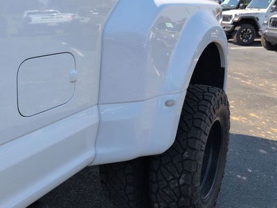 2021 Ford F-350SD Lariat DRW Black Widow