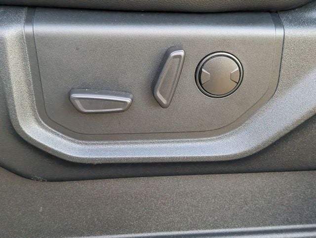 2021 Ford F-350SD Lariat DRW Black Widow