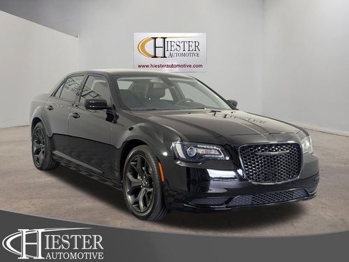2022 Chrysler 300 Touring