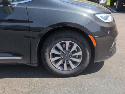 2023 Chrysler Pacifica Hybrid Limited