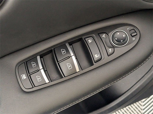 2023 INFINITI QX50 LUXE