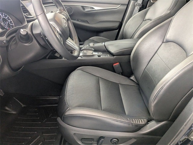 2023 INFINITI QX50 LUXE