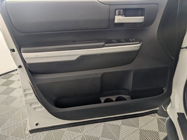 2014 Toyota Tundra SR5