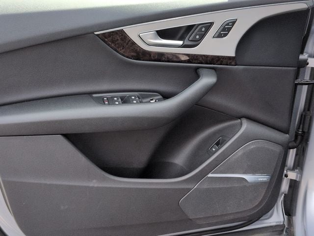 2019 Audi Q7 45 Premium Plus quattro