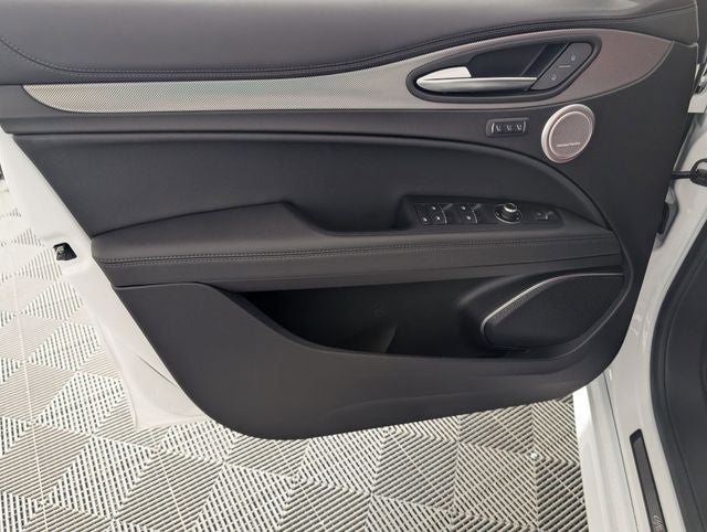2023 Alfa Romeo Stelvio Veloce