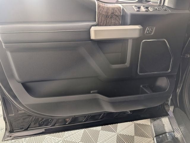 2017 Ford F-250 LARIAT