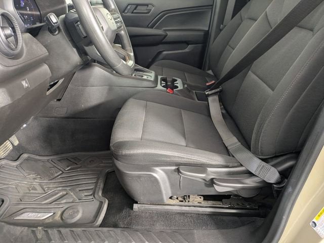 2024 Chevrolet Colorado WT