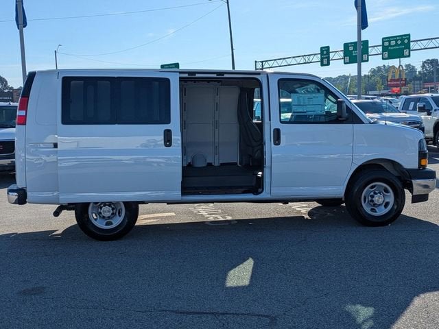 2026 Chevrolet Express Cargo 1WT