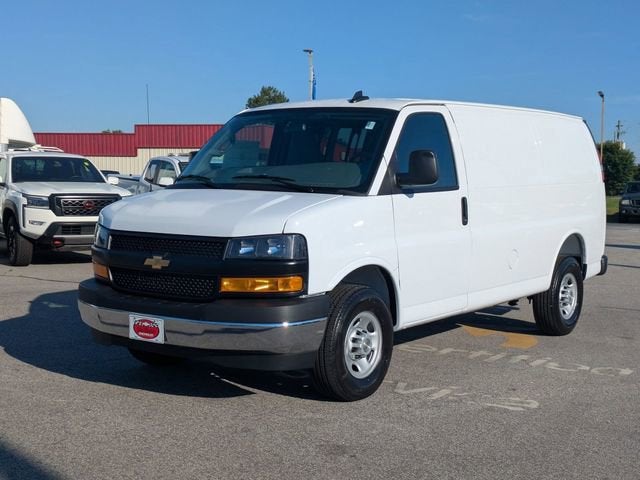2026 Chevrolet Express Cargo 1WT