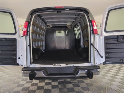 2025 Chevrolet Express Cargo WT